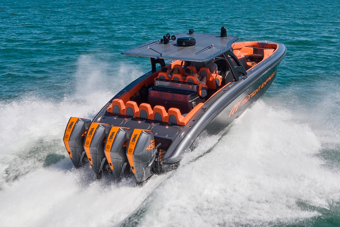 43' Open Midnight Express Boats High Performance Center Console